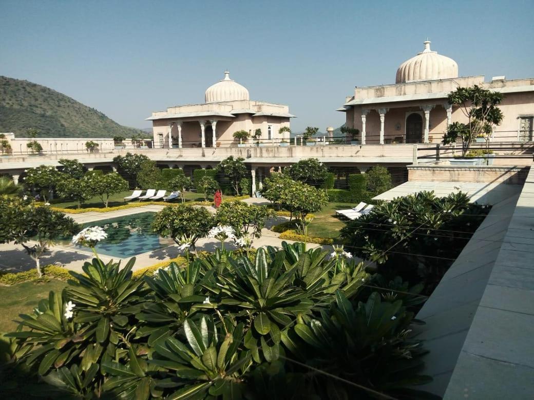 Bujera Fort Udaipur Extérieur photo